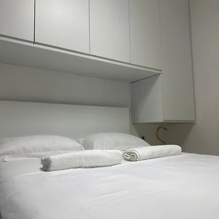 Apartment Tirana Apartment *